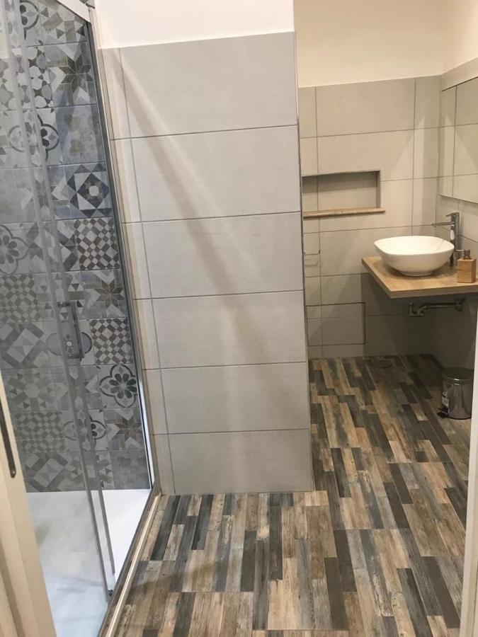 Madd House Bis Lägenhet *